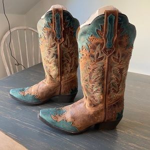 Authentic Laredo cowgirl boots